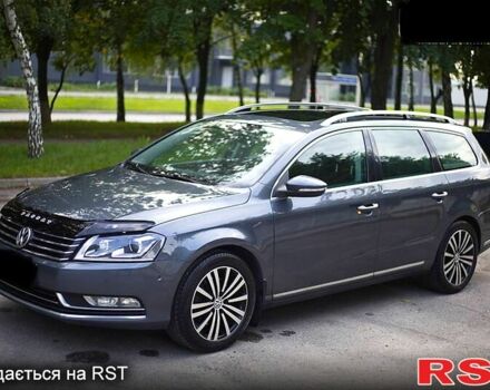 Синий Фольксваген Пассат, объемом двигателя 1.6 л и пробегом 230 тыс. км за 12000 $, фото 2 на Automoto.ua