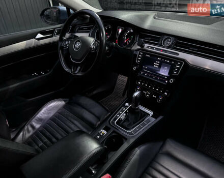 Синий Фольксваген Пассат, объемом двигателя 2 л и пробегом 230 тыс. км за 17900 $, фото 11 на Automoto.ua