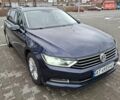 Синий Фольксваген Пассат, объемом двигателя 2 л и пробегом 319 тыс. км за 12200 $, фото 4 на Automoto.ua