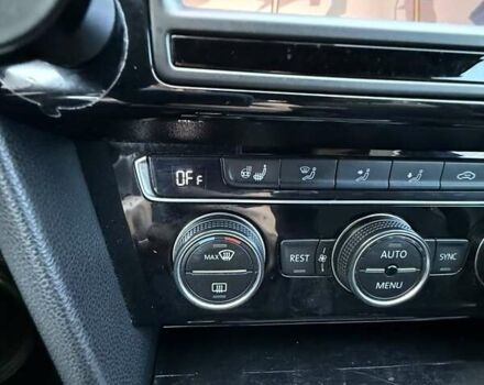 Синій Фольксваген Пассат, об'ємом двигуна 2 л та пробігом 233 тис. км за 15800 $, фото 18 на Automoto.ua