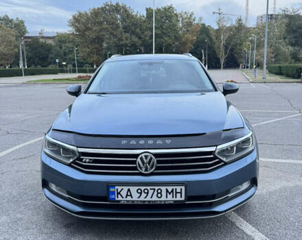 Синий Фольксваген Пассат, объемом двигателя 1.97 л и пробегом 348 тыс. км за 12499 $, фото 1 на Automoto.ua