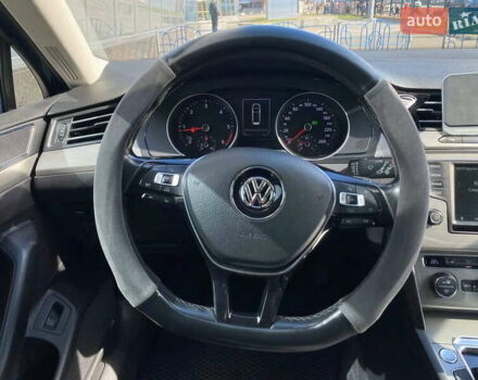 Синій Фольксваген Пассат, об'ємом двигуна 2 л та пробігом 356 тис. км за 13500 $, фото 24 на Automoto.ua