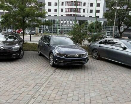 Синій Фольксваген Пассат, об'ємом двигуна 2 л та пробігом 233 тис. км за 13500 $, фото 25 на Automoto.ua