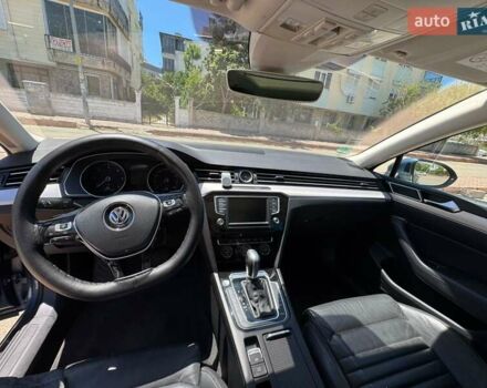 Синій Фольксваген Пассат, об'ємом двигуна 1.6 л та пробігом 307 тис. км за 11999 $, фото 1 на Automoto.ua