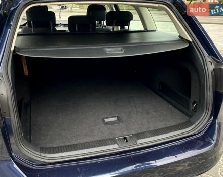 Синій Фольксваген Пассат, об'ємом двигуна 1.6 л та пробігом 244 тис. км за 13200 $, фото 8 на Automoto.ua