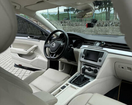 Синий Фольксваген Пассат, объемом двигателя 1.97 л и пробегом 290 тыс. км за 14400 $, фото 19 на Automoto.ua