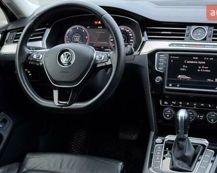 Синий Фольксваген Пассат, объемом двигателя 1.97 л и пробегом 227 тыс. км за 15900 $, фото 5 на Automoto.ua