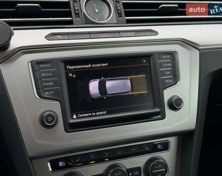 Синий Фольксваген Пассат, объемом двигателя 1.8 л и пробегом 238 тыс. км за 15790 $, фото 29 на Automoto.ua