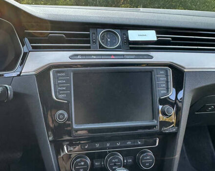 Синий Фольксваген Пассат, объемом двигателя 1.97 л и пробегом 230 тыс. км за 19809 $, фото 14 на Automoto.ua