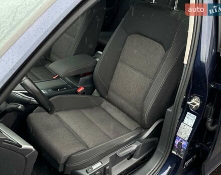 Синий Фольксваген Пассат, объемом двигателя 1.8 л и пробегом 238 тыс. км за 15790 $, фото 22 на Automoto.ua