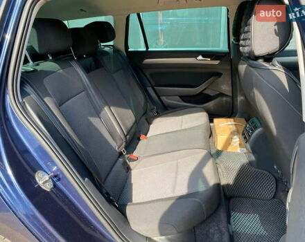 Синій Фольксваген Пассат, об'ємом двигуна 2 л та пробігом 356 тис. км за 13500 $, фото 20 на Automoto.ua