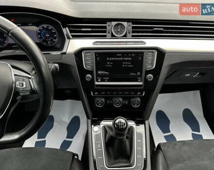 Синій Фольксваген Пассат, об'ємом двигуна 1.97 л та пробігом 169 тис. км за 17200 $, фото 61 на Automoto.ua