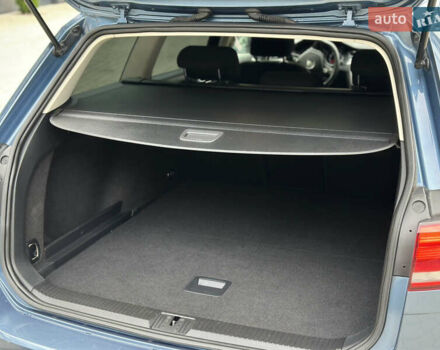 Синій Фольксваген Пассат, об'ємом двигуна 2 л та пробігом 287 тис. км за 15900 $, фото 71 на Automoto.ua