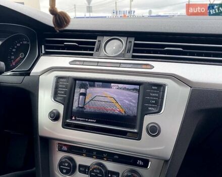 Синій Фольксваген Пассат, об'ємом двигуна 1.6 л та пробігом 244 тис. км за 13200 $, фото 13 на Automoto.ua