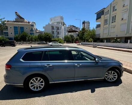 Синій Фольксваген Пассат, об'ємом двигуна 1.6 л та пробігом 307 тис. км за 11999 $, фото 11 на Automoto.ua