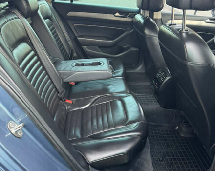 Синий Фольксваген Пассат, объемом двигателя 1.97 л и пробегом 348 тыс. км за 12499 $, фото 22 на Automoto.ua