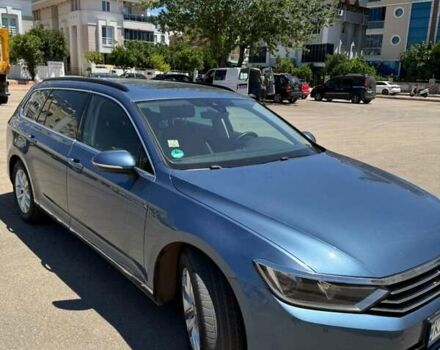Синій Фольксваген Пассат, об'ємом двигуна 1.6 л та пробігом 307 тис. км за 11999 $, фото 7 на Automoto.ua