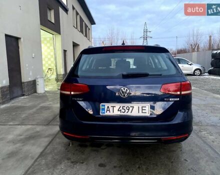 Синій Фольксваген Пассат, об'ємом двигуна 1.6 л та пробігом 244 тис. км за 13200 $, фото 5 на Automoto.ua