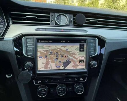 Синій Фольксваген Пассат, об'ємом двигуна 2 л та пробігом 233 тис. км за 13500 $, фото 17 на Automoto.ua