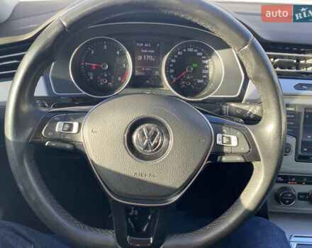 Синий Фольксваген Пассат, объемом двигателя 2 л и пробегом 338 тыс. км за 15200 $, фото 30 на Automoto.ua