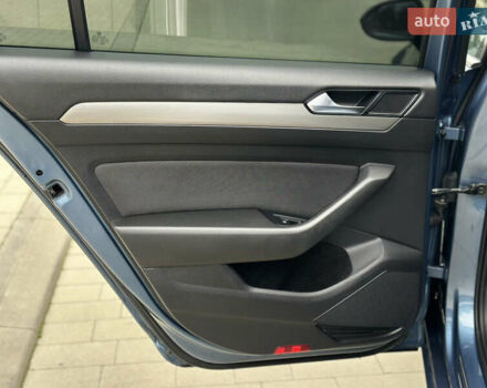 Синій Фольксваген Пассат, об'ємом двигуна 2 л та пробігом 287 тис. км за 15900 $, фото 69 на Automoto.ua