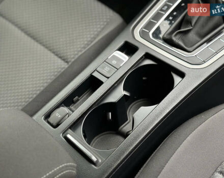 Синій Фольксваген Пассат, об'ємом двигуна 2 л та пробігом 287 тис. км за 15900 $, фото 50 на Automoto.ua