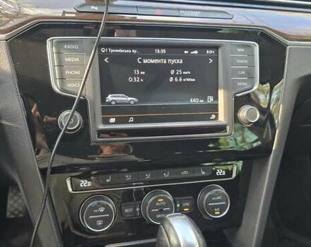 Синий Фольксваген Пассат, объемом двигателя 1.97 л и пробегом 293 тыс. км за 15300 $, фото 6 на Automoto.ua