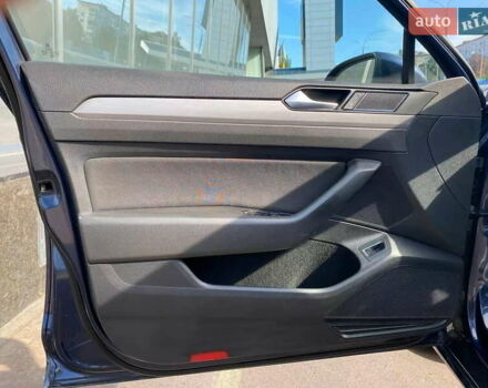 Синій Фольксваген Пассат, об'ємом двигуна 2 л та пробігом 356 тис. км за 13500 $, фото 14 на Automoto.ua