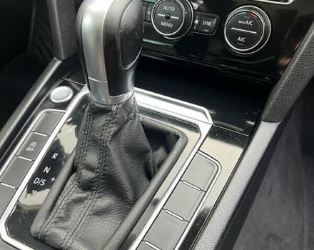 Синий Фольксваген Пассат, объемом двигателя 1.6 л и пробегом 315 тыс. км за 11700 $, фото 15 на Automoto.ua