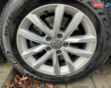 Синий Фольксваген Пассат, объемом двигателя 1.6 л и пробегом 315 тыс. км за 11700 $, фото 12 на Automoto.ua