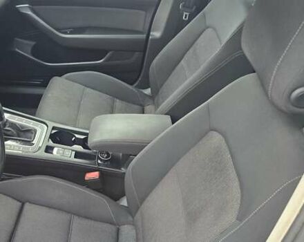 Синий Фольксваген Пассат, объемом двигателя 1.97 л и пробегом 293 тыс. км за 15300 $, фото 9 на Automoto.ua