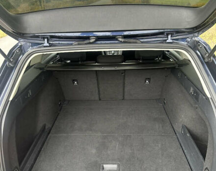 Синий Фольксваген Пассат, объемом двигателя 1.6 л и пробегом 286 тыс. км за 12800 $, фото 13 на Automoto.ua