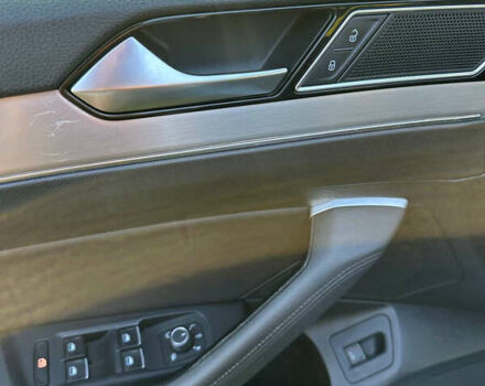 Синий Фольксваген Пассат, объемом двигателя 1.97 л и пробегом 230 тыс. км за 19809 $, фото 20 на Automoto.ua