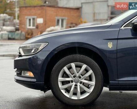 Синий Фольксваген Пассат, объемом двигателя 1.8 л и пробегом 238 тыс. км за 15790 $, фото 5 на Automoto.ua