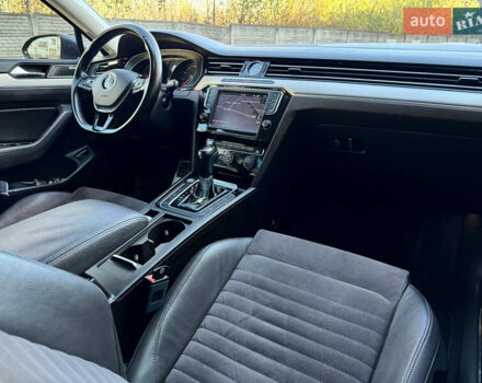 Синий Фольксваген Пассат, объемом двигателя 1.97 л и пробегом 377 тыс. км за 15000 $, фото 16 на Automoto.ua