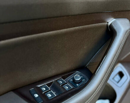 Синий Фольксваген Пассат, объемом двигателя 1.97 л и пробегом 377 тыс. км за 15000 $, фото 25 на Automoto.ua