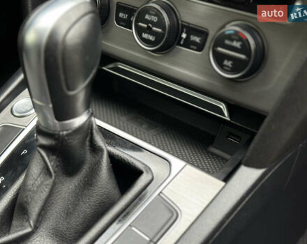 Синій Фольксваген Пассат, об'ємом двигуна 2 л та пробігом 287 тис. км за 15900 $, фото 51 на Automoto.ua