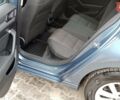 Синій Фольксваген Пассат, об'ємом двигуна 2 л та пробігом 264 тис. км за 17500 $, фото 4 на Automoto.ua