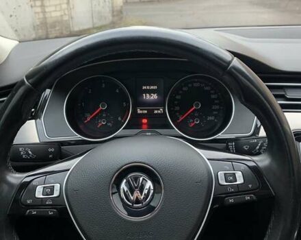 Синий Фольксваген Пассат, объемом двигателя 1.97 л и пробегом 317 тыс. км за 14000 $, фото 12 на Automoto.ua