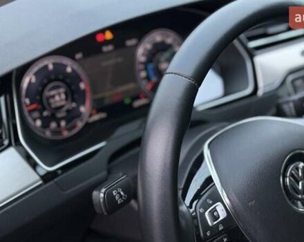 Синий Фольксваген Пассат, объемом двигателя 1.97 л и пробегом 227 тыс. км за 15900 $, фото 26 на Automoto.ua