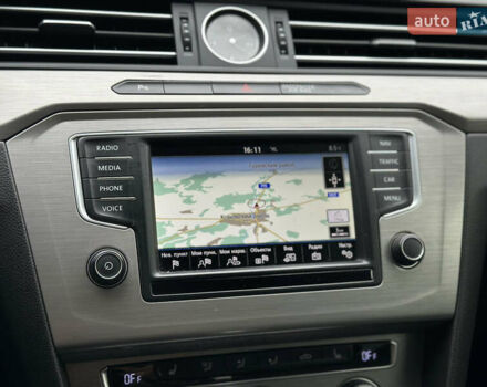 Синій Фольксваген Пассат, об'ємом двигуна 2 л та пробігом 287 тис. км за 15900 $, фото 54 на Automoto.ua