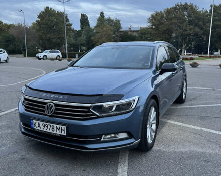Синий Фольксваген Пассат, объемом двигателя 1.97 л и пробегом 348 тыс. км за 12499 $, фото 2 на Automoto.ua
