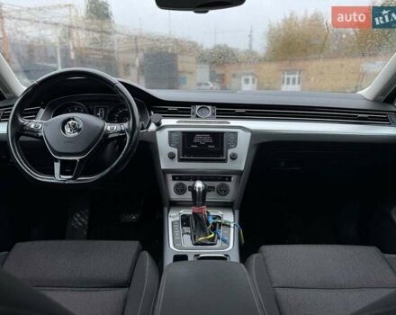 Синий Фольксваген Пассат, объемом двигателя 1.8 л и пробегом 238 тыс. км за 15790 $, фото 39 на Automoto.ua