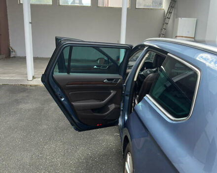 Синий Фольксваген Пассат, объемом двигателя 1.97 л и пробегом 220 тыс. км за 18300 $, фото 11 на Automoto.ua