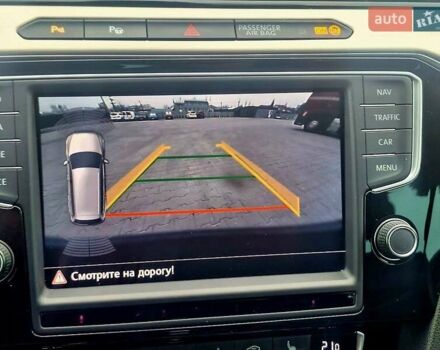 Синий Фольксваген Пассат, объемом двигателя 1.97 л и пробегом 241 тыс. км за 16777 $, фото 16 на Automoto.ua