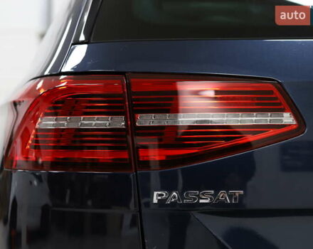 Синий Фольксваген Пассат, объемом двигателя 1.97 л и пробегом 237 тыс. км за 19899 $, фото 51 на Automoto.ua