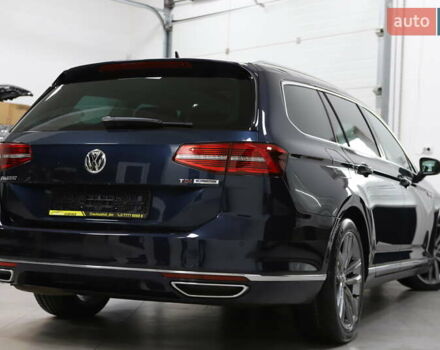 Синий Фольксваген Пассат, объемом двигателя 1.97 л и пробегом 237 тыс. км за 19899 $, фото 3 на Automoto.ua