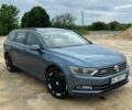 Синий Фольксваген Пассат, объемом двигателя 1.97 л и пробегом 310 тыс. км за 12000 $, фото 1 на Automoto.ua