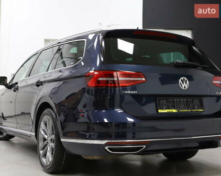 Синий Фольксваген Пассат, объемом двигателя 1.97 л и пробегом 237 тыс. км за 19899 $, фото 2 на Automoto.ua