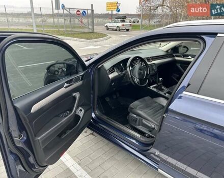 Синий Фольксваген Пассат, объемом двигателя 1.97 л и пробегом 293 тыс. км за 14500 $, фото 16 на Automoto.ua